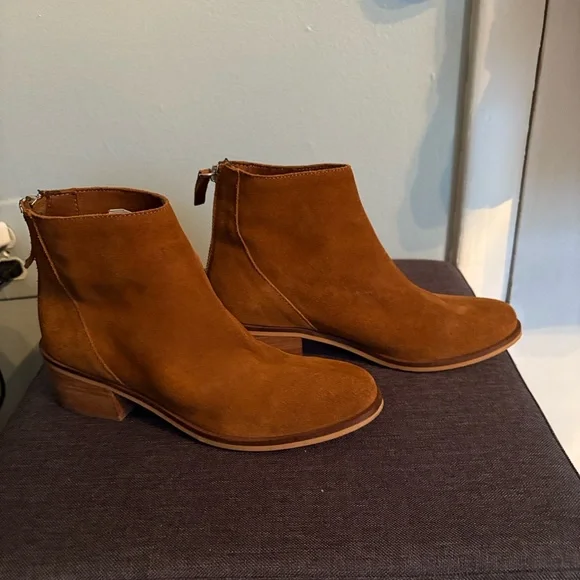 Steve Madden Suede Ankle Boots - Picture 4 of 5